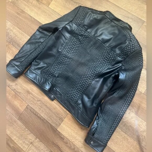 Bernardo Textured Black pleather Jacket MED Fair condition - Picture 10 of 13